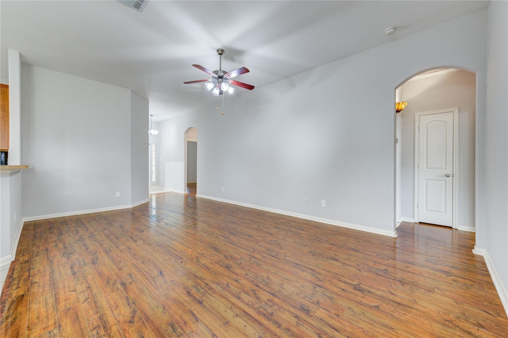 6030 Starbrook Creek Drive - Photo 7