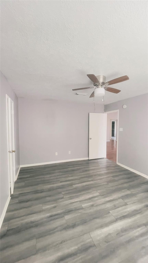 6406 Bayou Crest Drive - Photo 7
