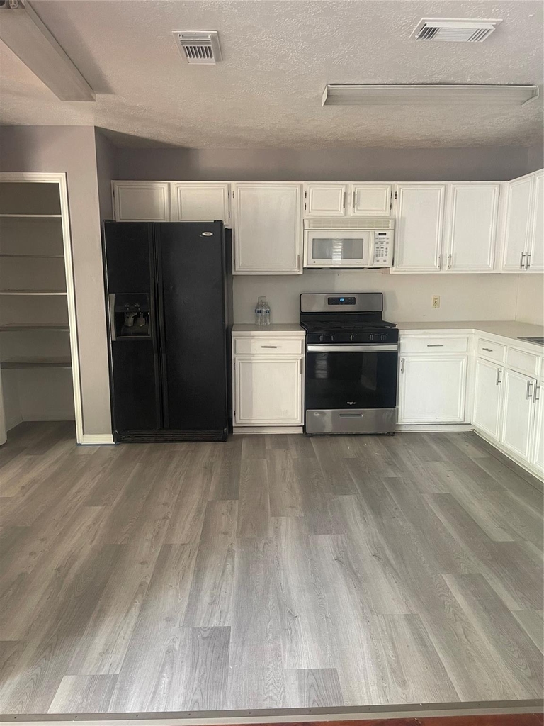 6406 Bayou Crest Drive - Photo 15