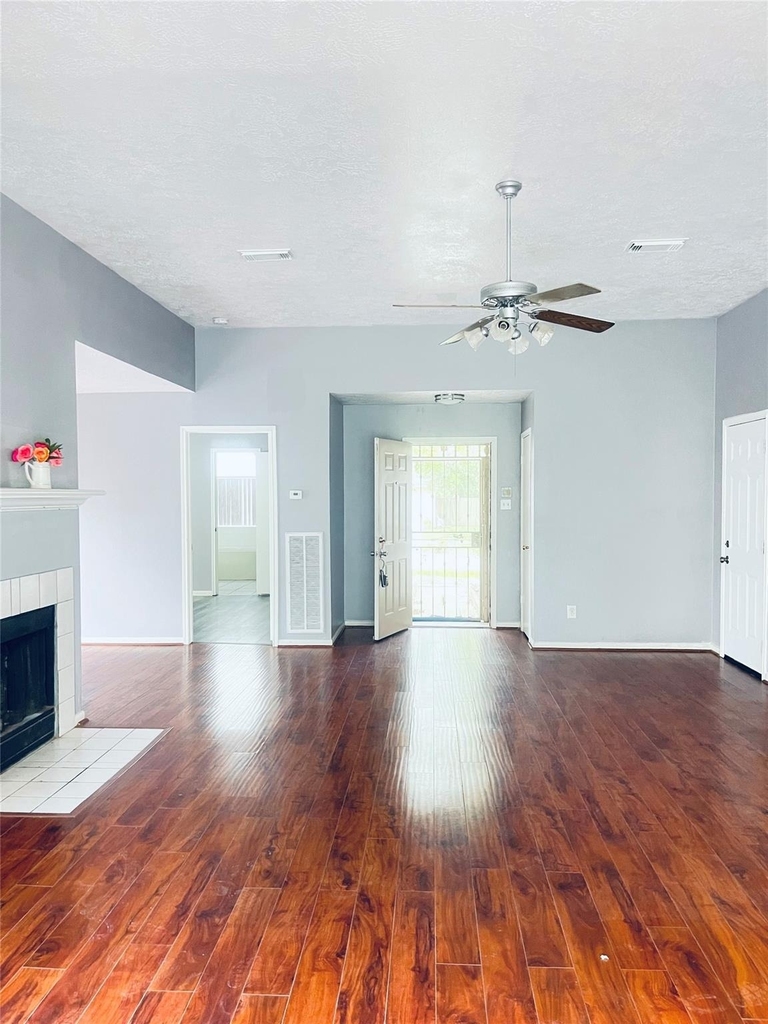 6406 Bayou Crest Drive - Photo 1