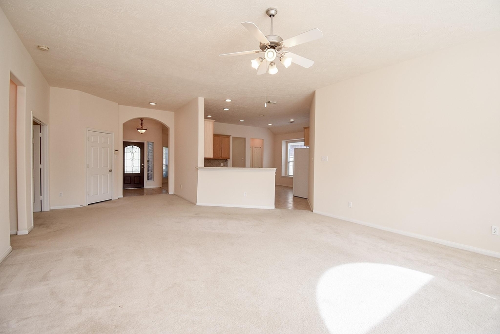 10727 Gilford Crest Drive - Photo 12