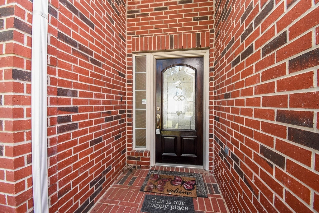 10727 Gilford Crest Drive - Photo 2