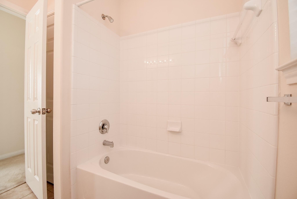 10727 Gilford Crest Drive - Photo 46