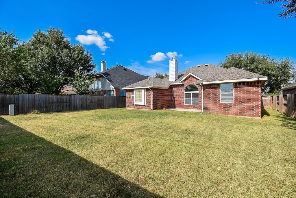 10727 Gilford Crest Drive - Photo 38