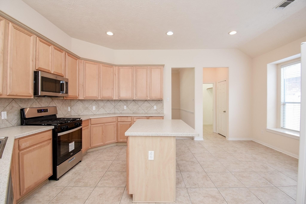 10727 Gilford Crest Drive - Photo 20