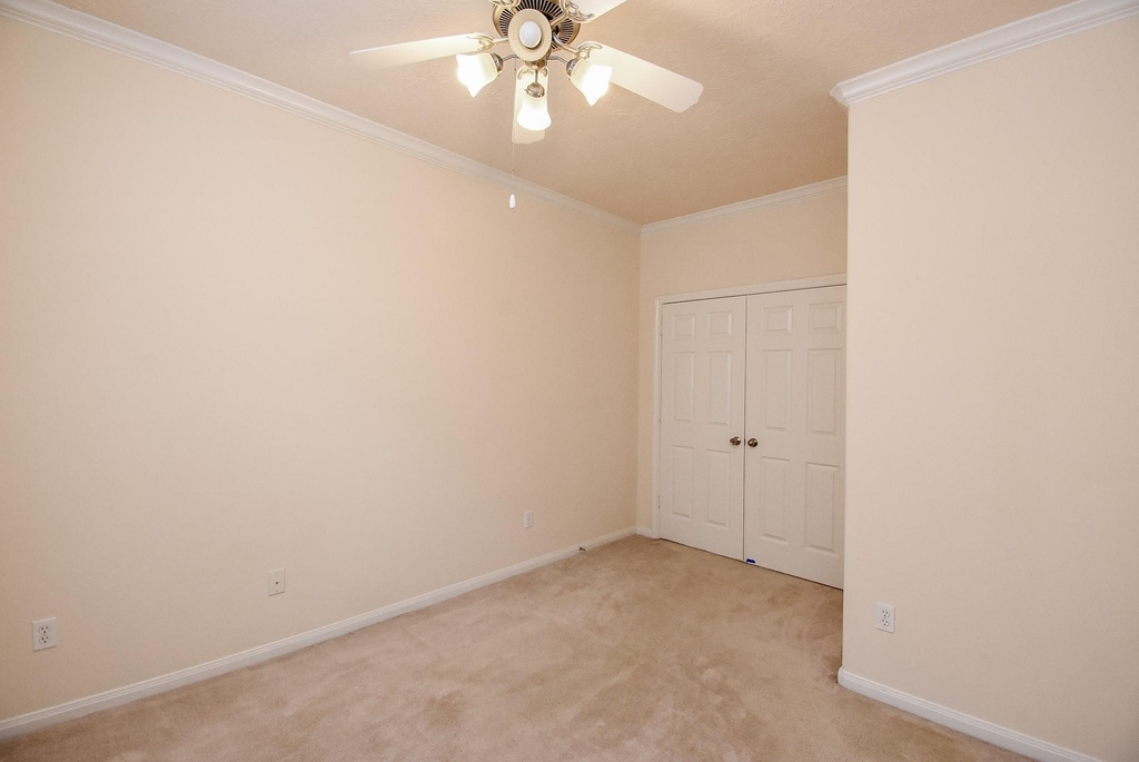 10727 Gilford Crest Drive - Photo 31
