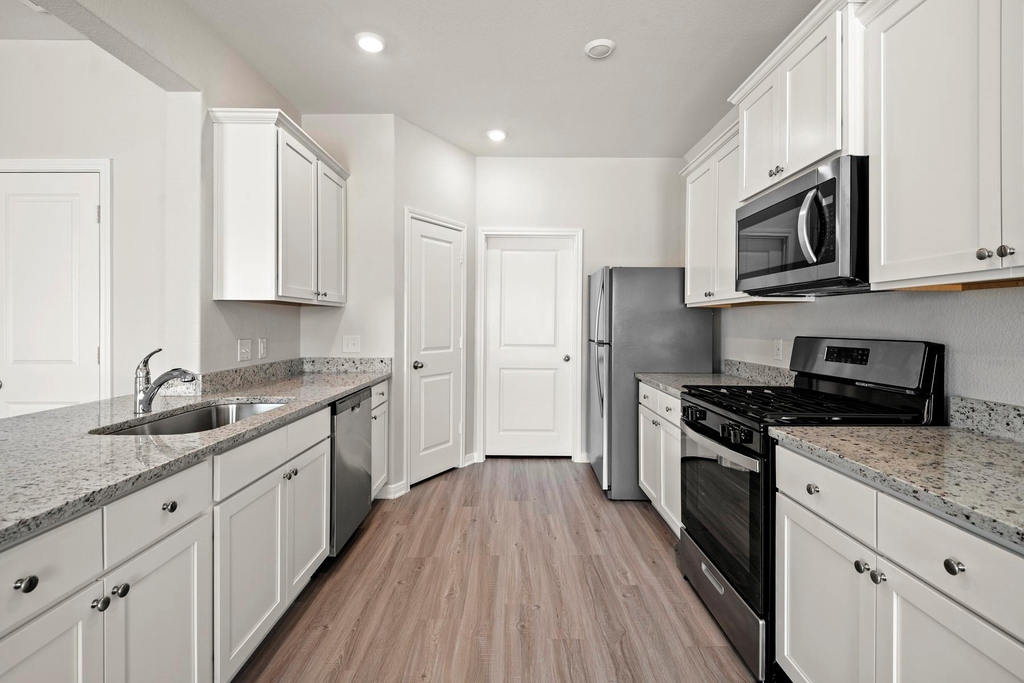 15646 Honey Cove Drive - Photo 2