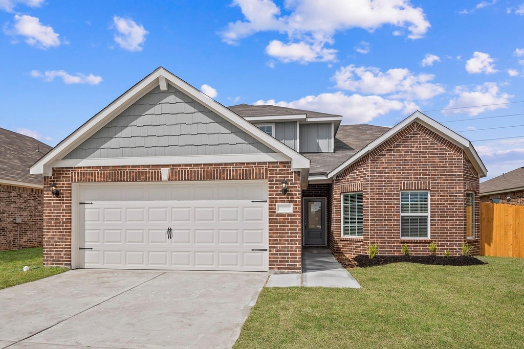 15646 Honey Cove Drive - Photo 0