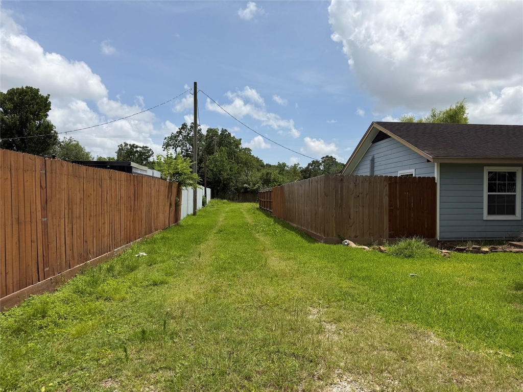6009 Maple Street - Photo 17