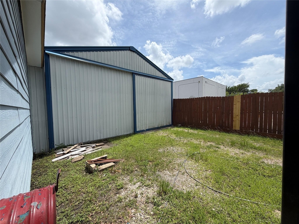 6009 Maple Street - Photo 15