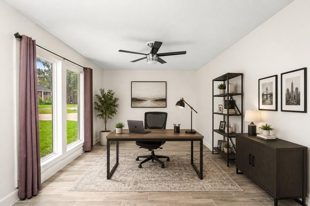 560 Landfall Lane - Photo 3