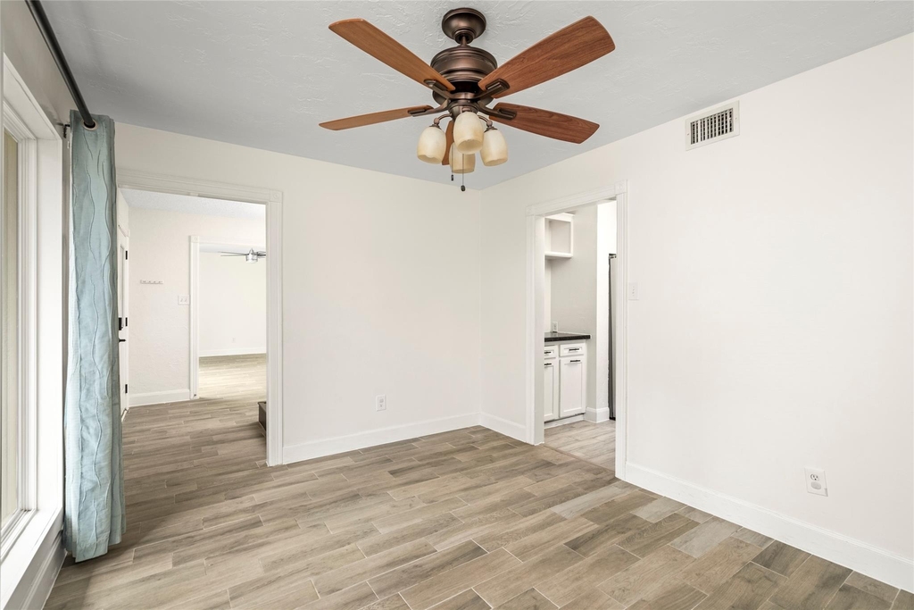 560 Landfall Lane - Photo 25