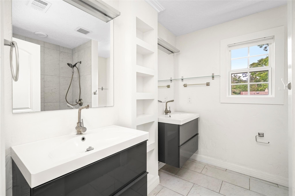 560 Landfall Lane - Photo 30