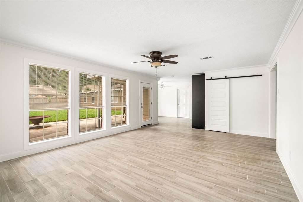 560 Landfall Lane - Photo 15