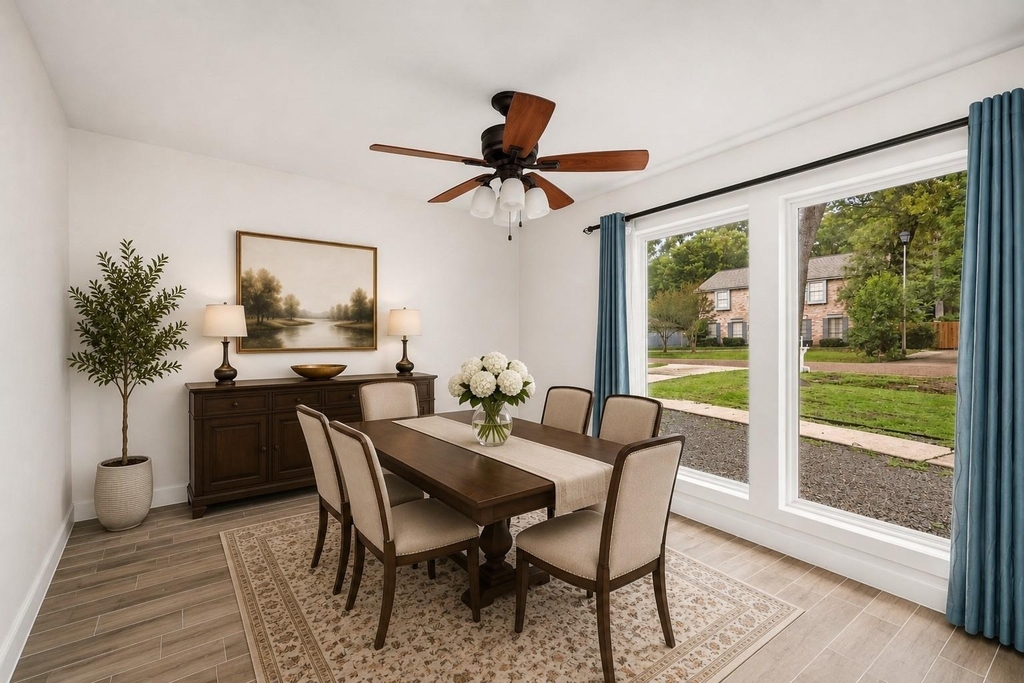560 Landfall Lane - Photo 2