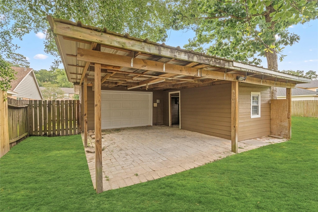 560 Landfall Lane - Photo 39