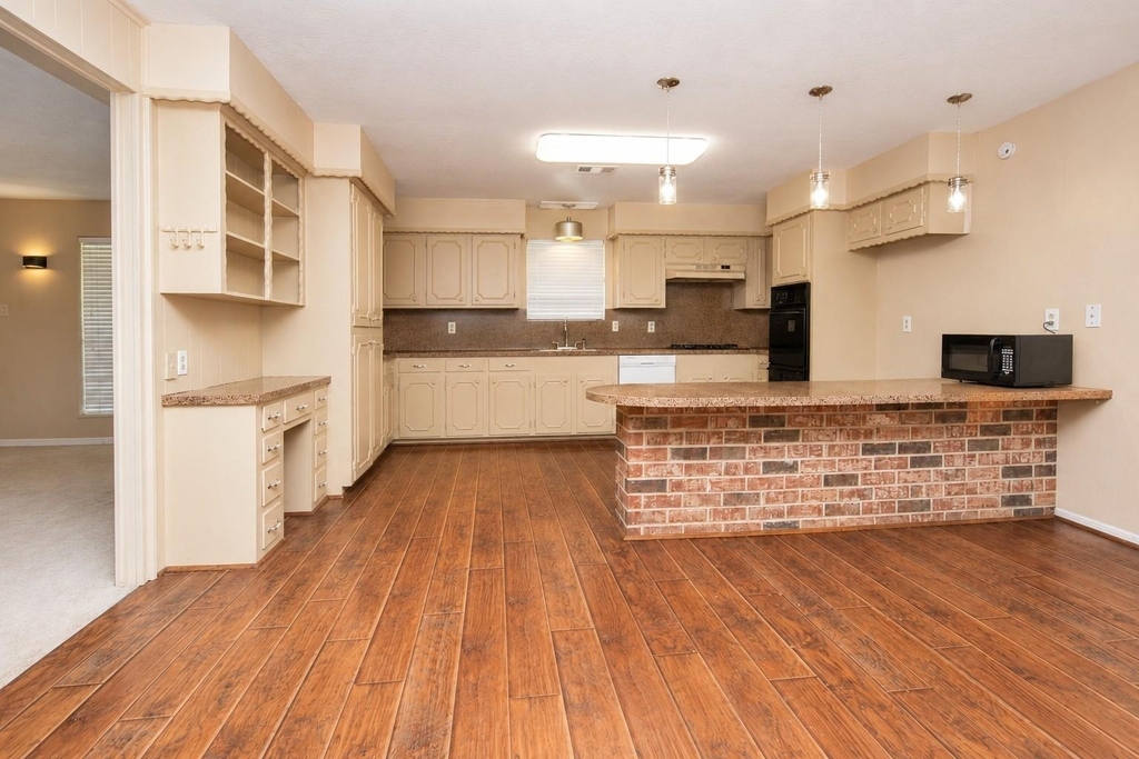 5723 Fm 2100 Road - Photo 7