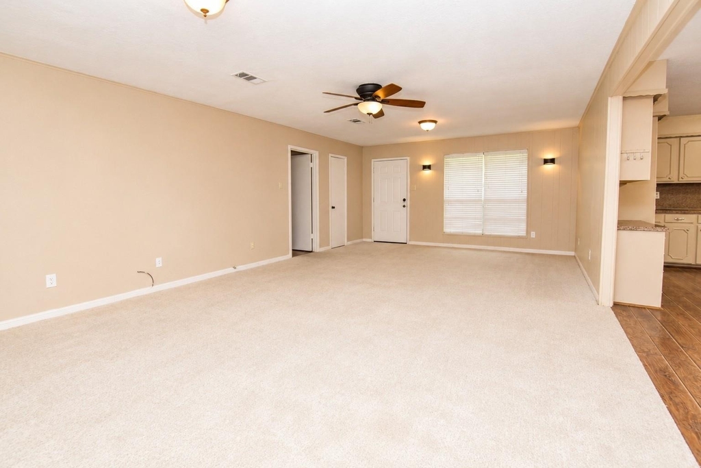 5723 Fm 2100 Road - Photo 5