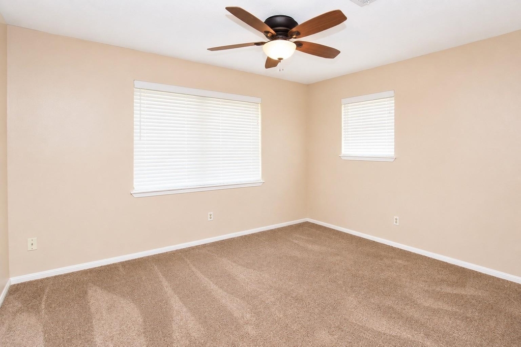 5723 Fm 2100 Road - Photo 17