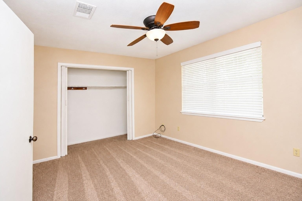 5723 Fm 2100 Road - Photo 18
