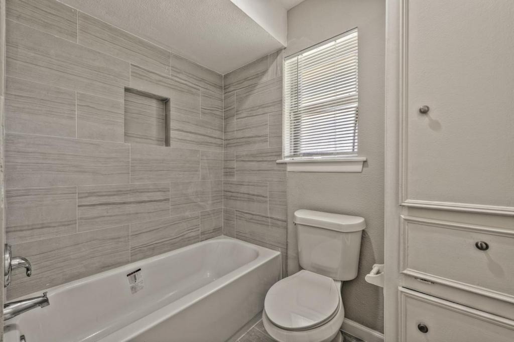 23906 Spring Towne Drive - Photo 10