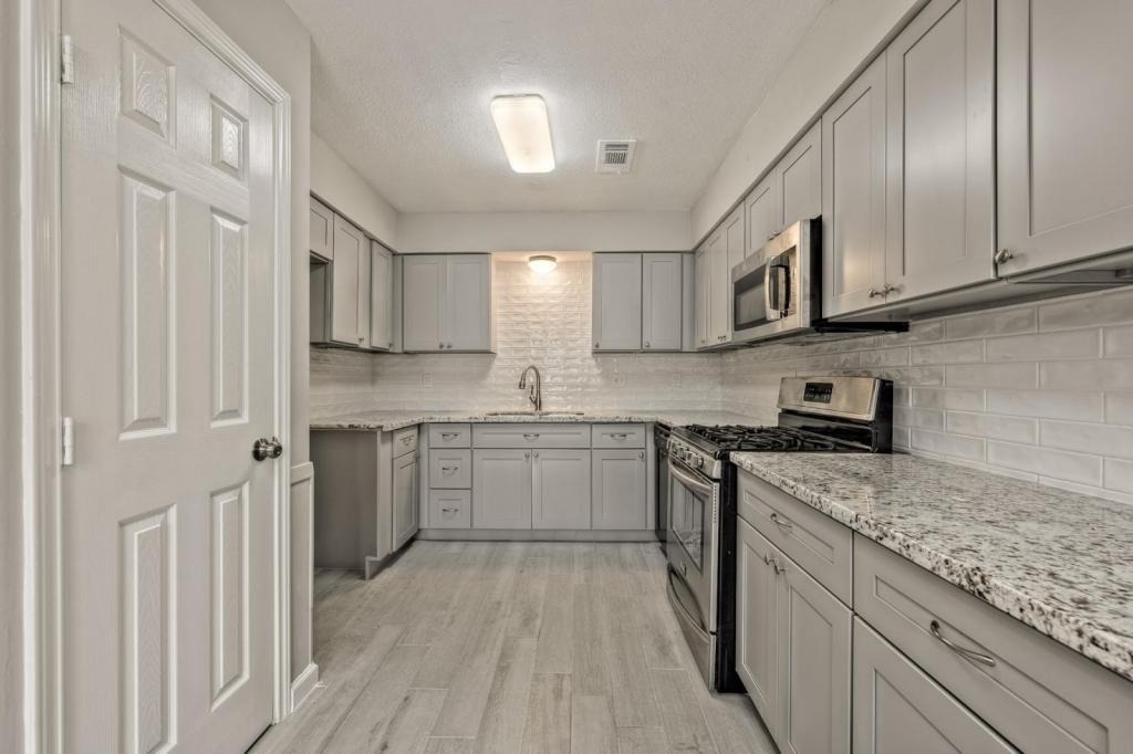 23906 Spring Towne Drive - Photo 7