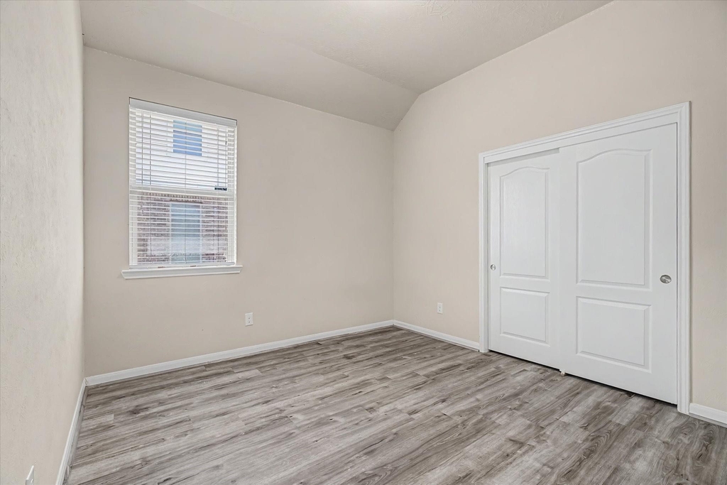 3834 Raintree Village Drive - Photo 16