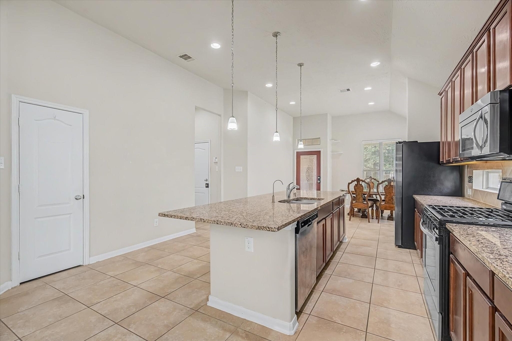 3834 Raintree Village Drive - Photo 10