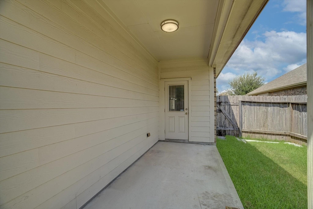 3834 Raintree Village Drive - Photo 25