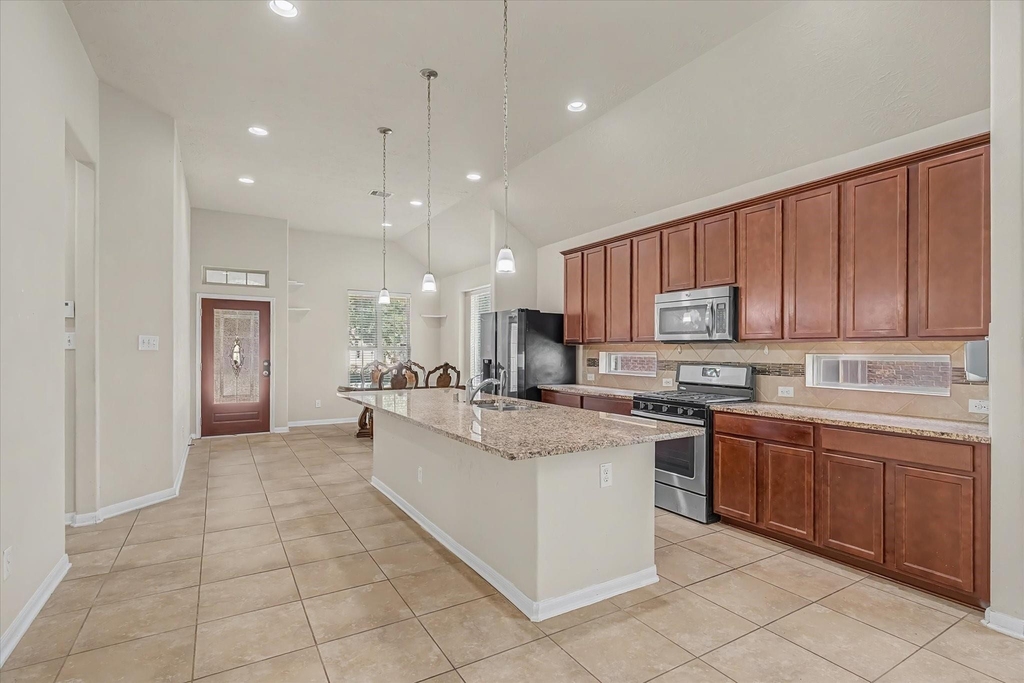 3834 Raintree Village Drive - Photo 9