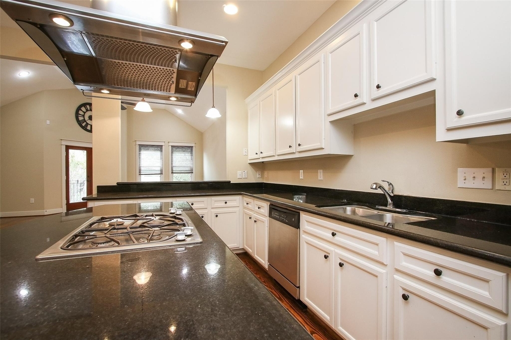 5006 Blossom Street - Photo 19