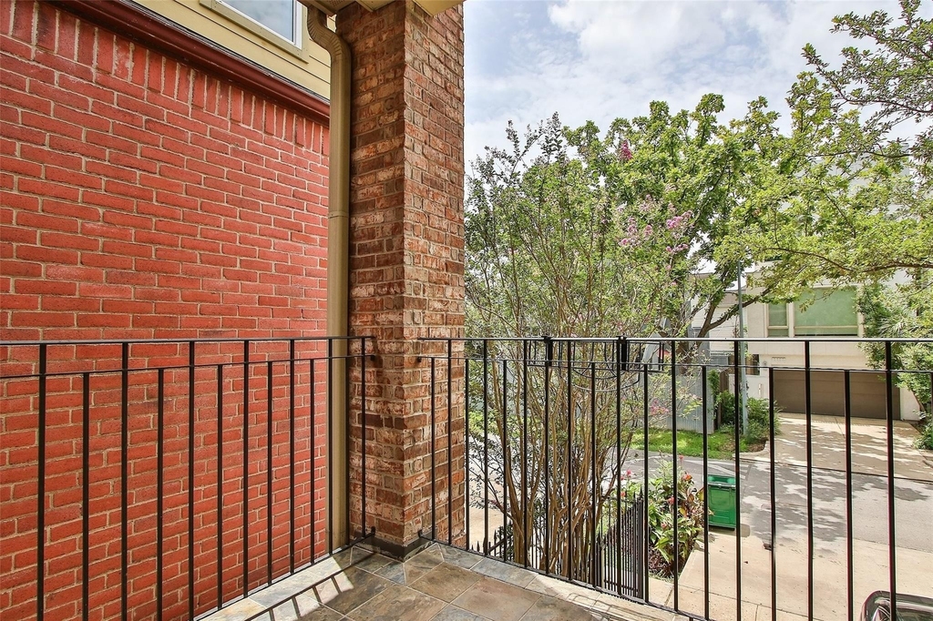 5006 Blossom Street - Photo 15