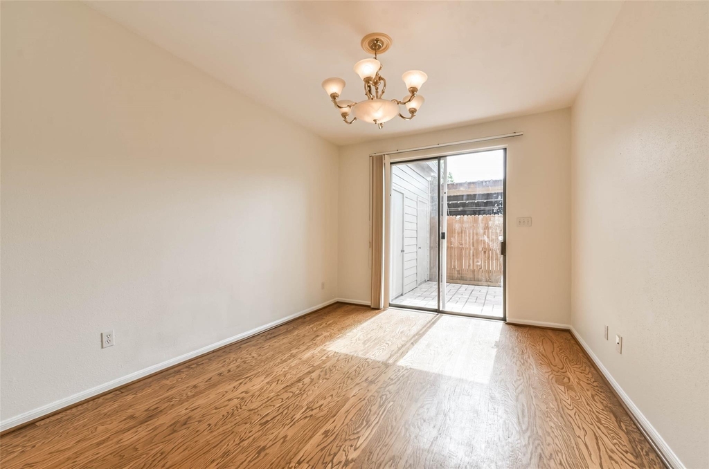1201 Mcduffie Street - Photo 6