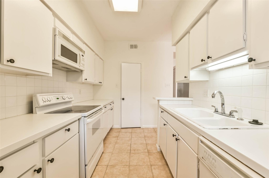 1201 Mcduffie Street - Photo 9