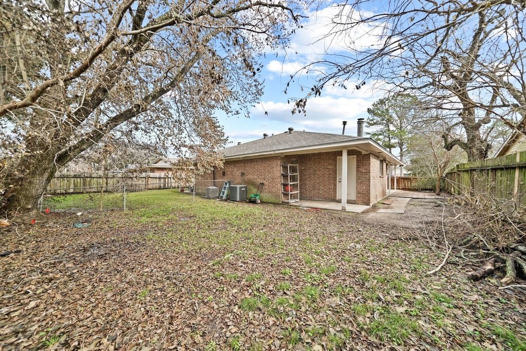 2118 N Austin Avenue - Photo 10