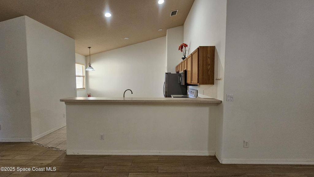 1020 Venetian Drive - Photo 4