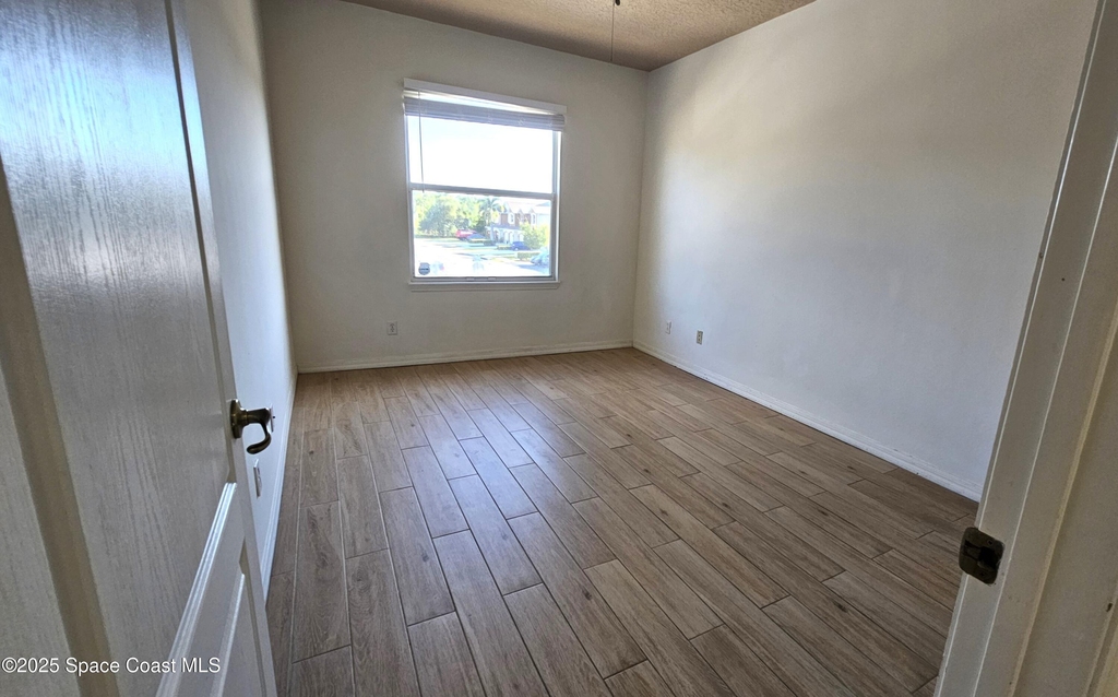 1020 Venetian Drive - Photo 6