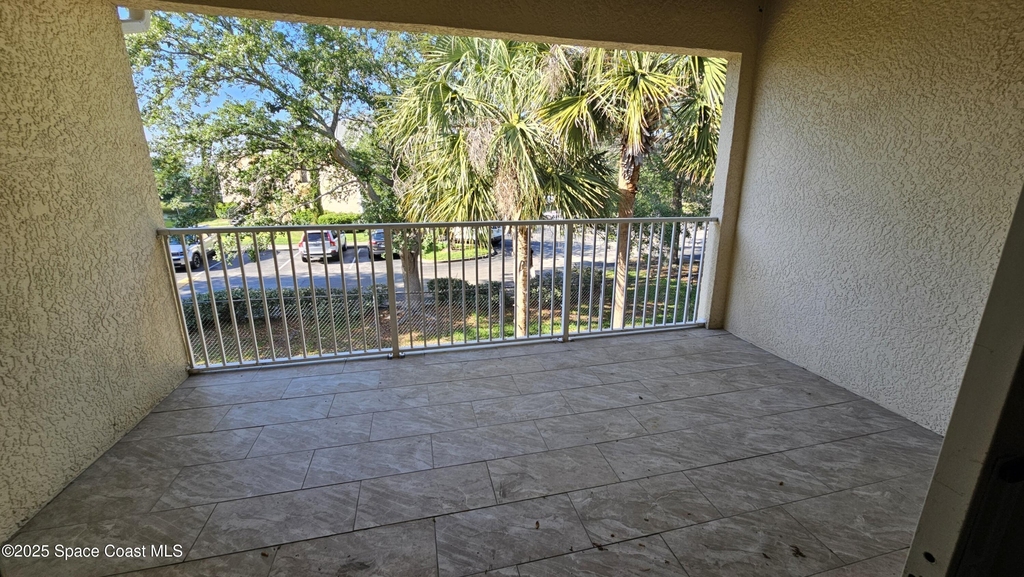 1020 Venetian Drive - Photo 1