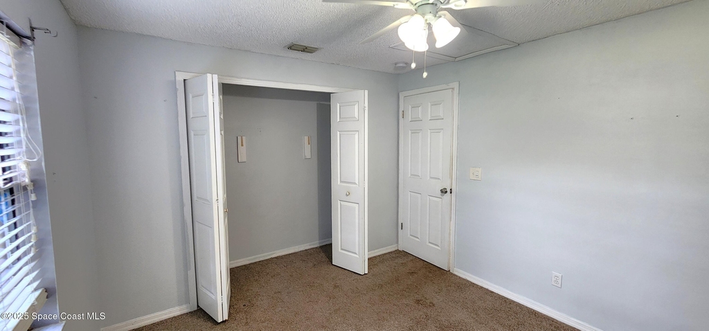 5901 Aires Avenue - Photo 17