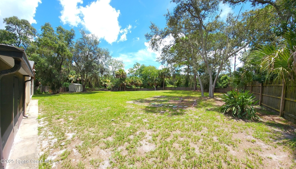 5901 Aires Avenue - Photo 22