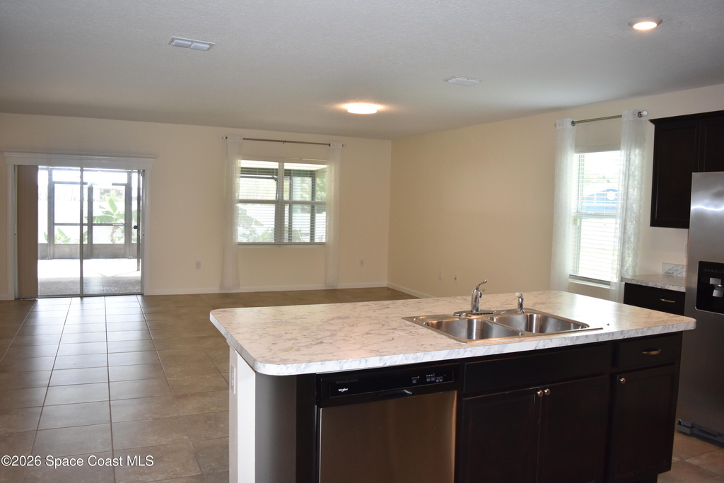 1579 Rachel Avenue Se - Photo 5