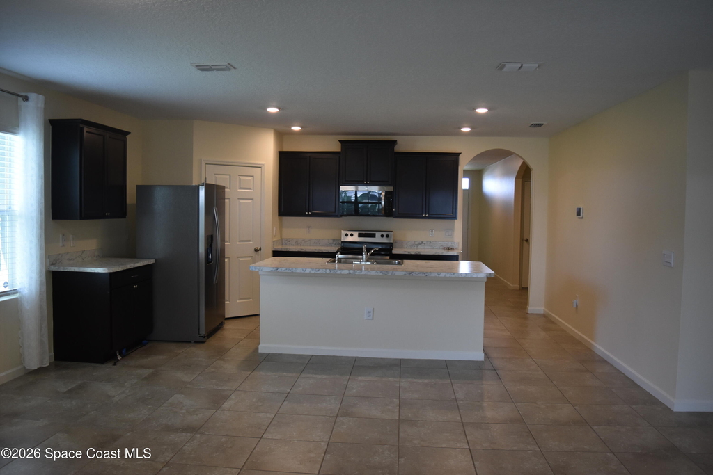 1579 Rachel Avenue Se - Photo 3