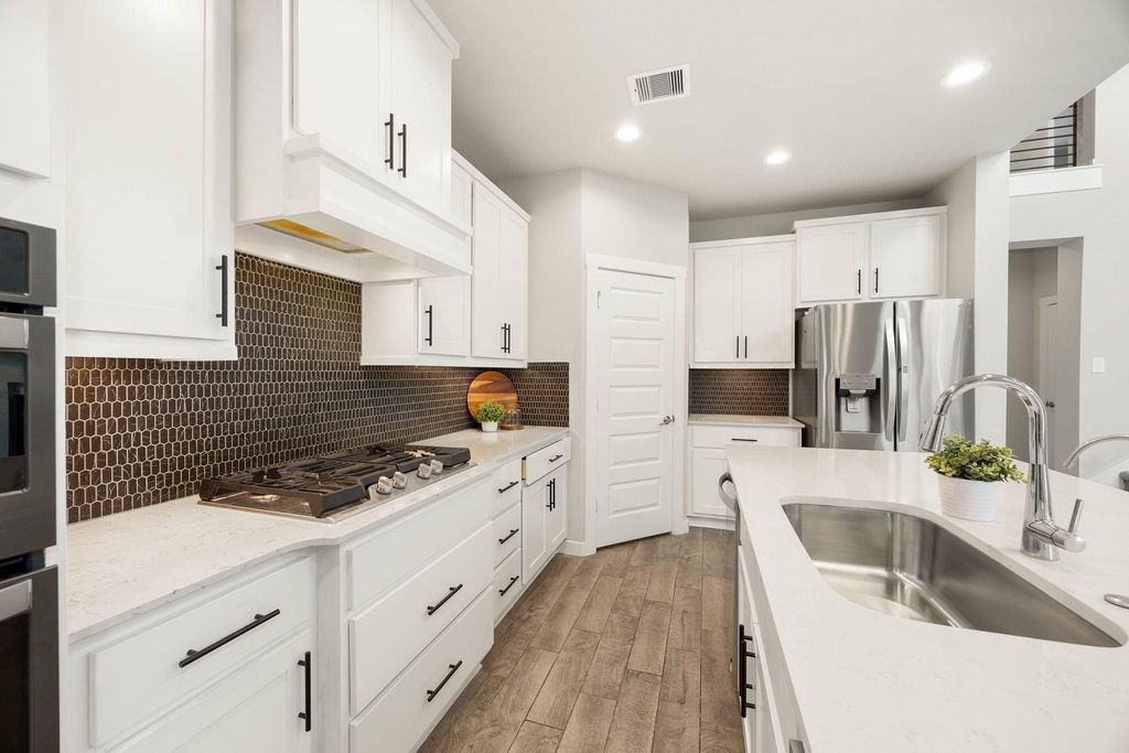 3815 Favor Forest Court - Photo 5