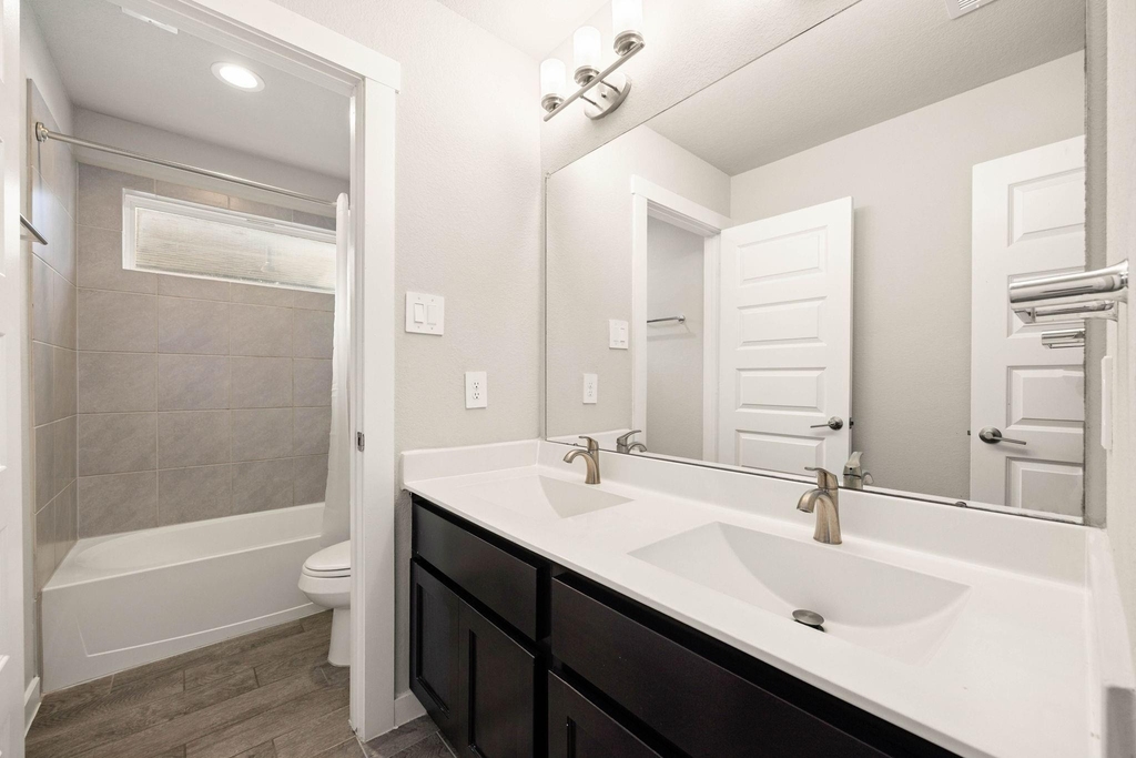 3815 Favor Forest Court - Photo 17