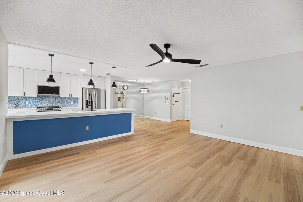 9000 York Lane - Photo 3