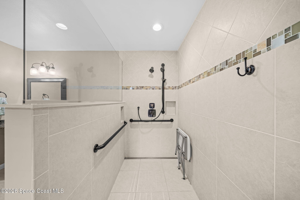 121 Algonquin Terrace - Photo 15