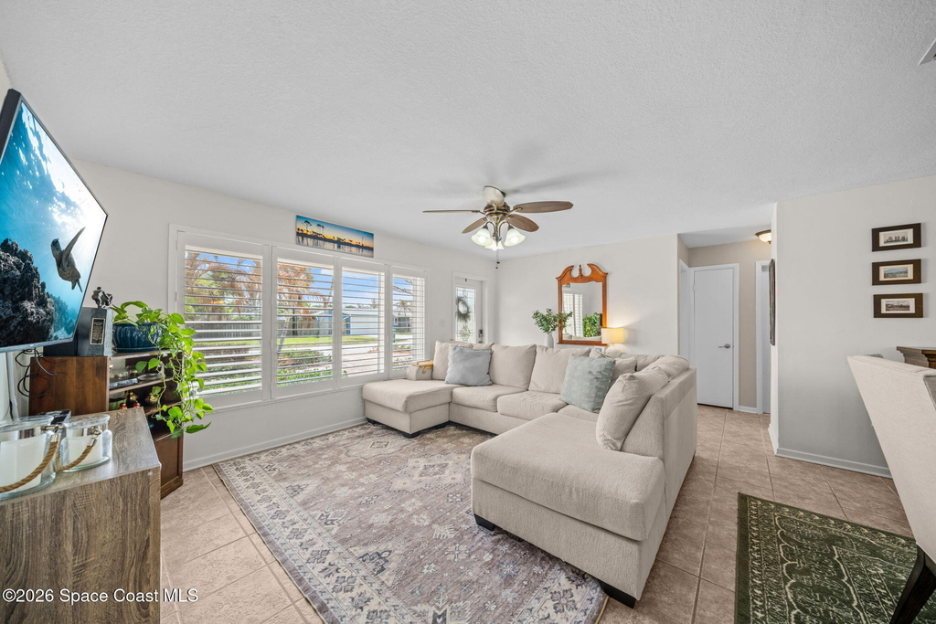 121 Algonquin Terrace - Photo 4