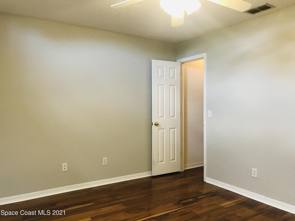 2205 Myla Lane - Photo 6