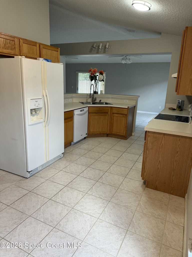 2205 Myla Lane - Photo 20