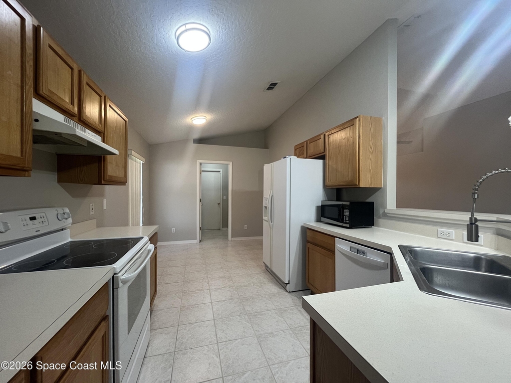 2205 Myla Lane - Photo 4